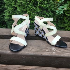 Aquatalia Patent Leather Wedge Sandals 8.5 Quality made in Italy 🇮🇹